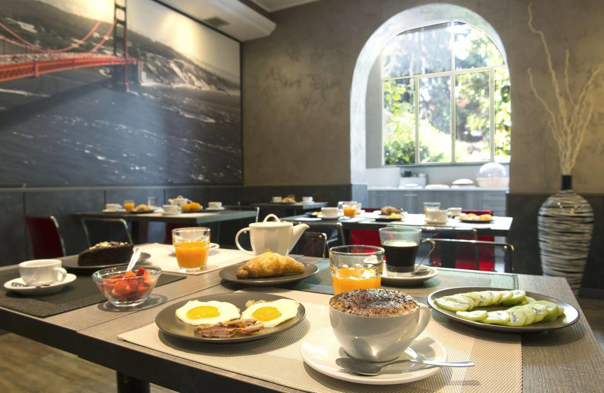 Hotel San Francisco มิลาน ภายนอก รูปภาพ